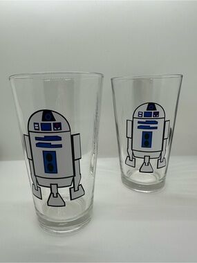 Clear R2-D2 Glass Tumbler - Blue and White Design